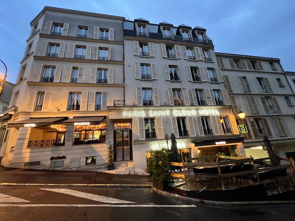 Paris Saint-Cloud H1
