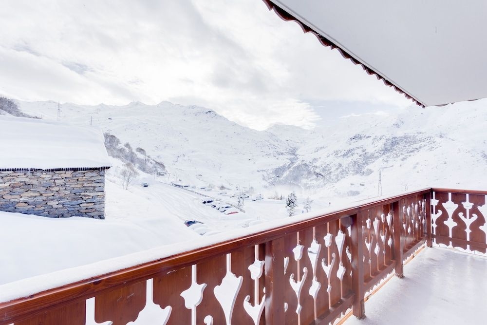 Les Chalets de L'Adonis0