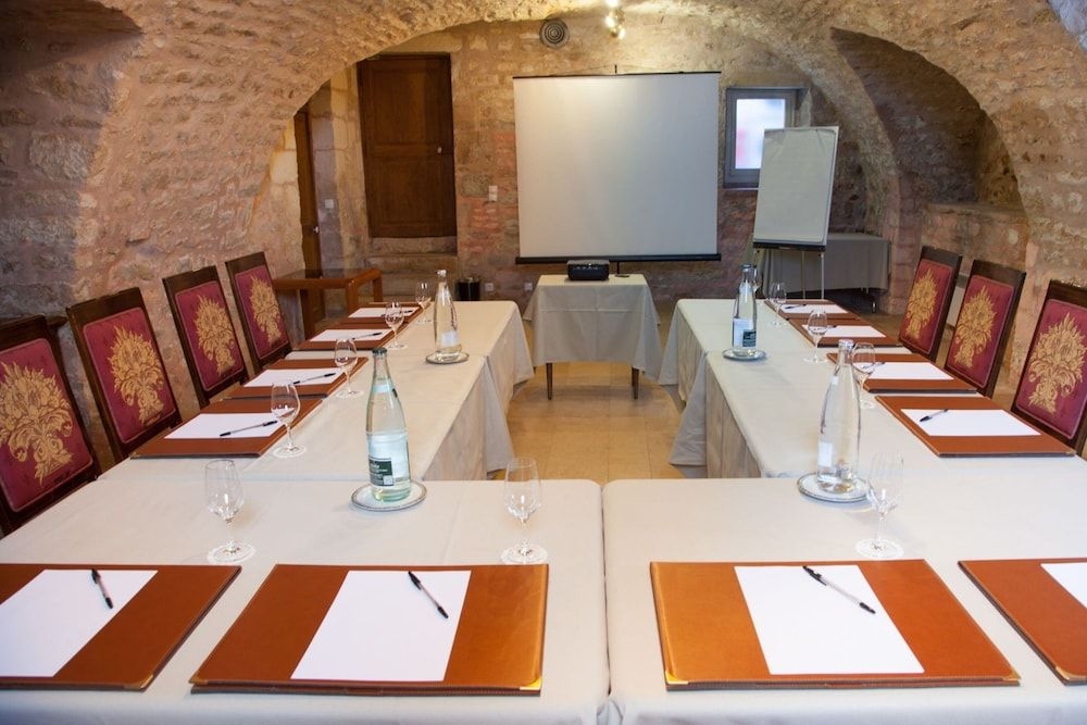 HOSTELLERIE DES CLOS2