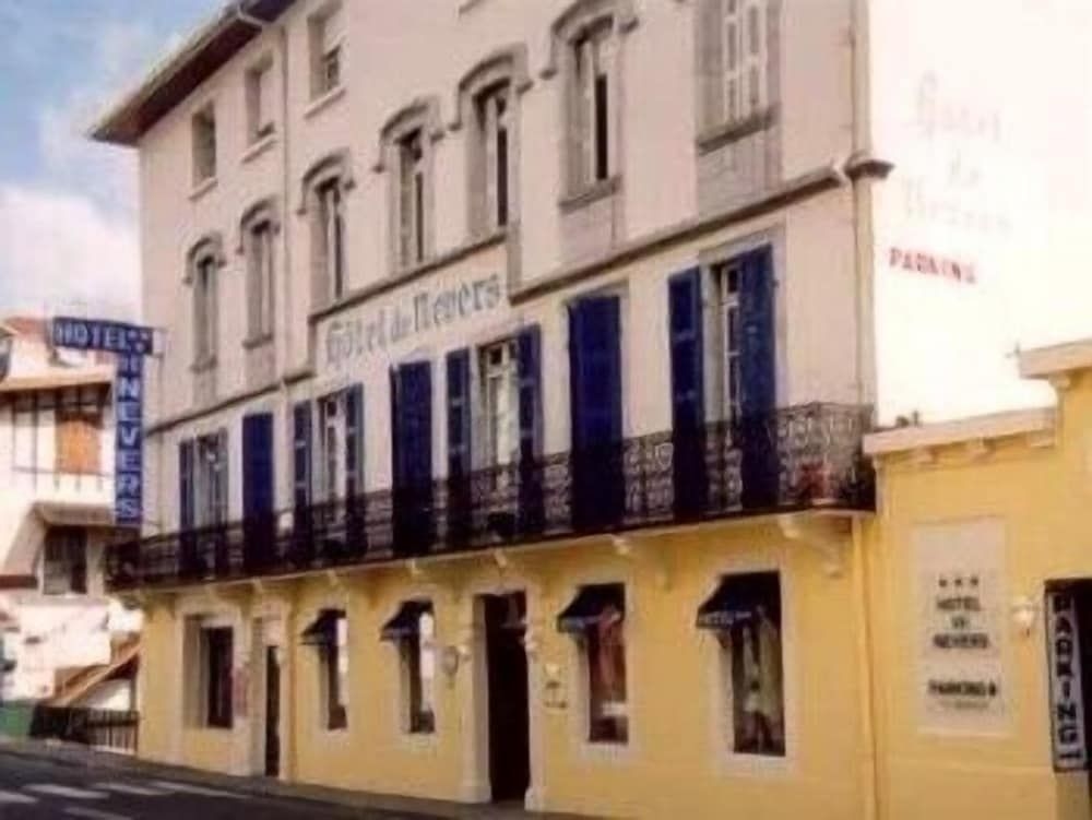 Hotel de Nevers0