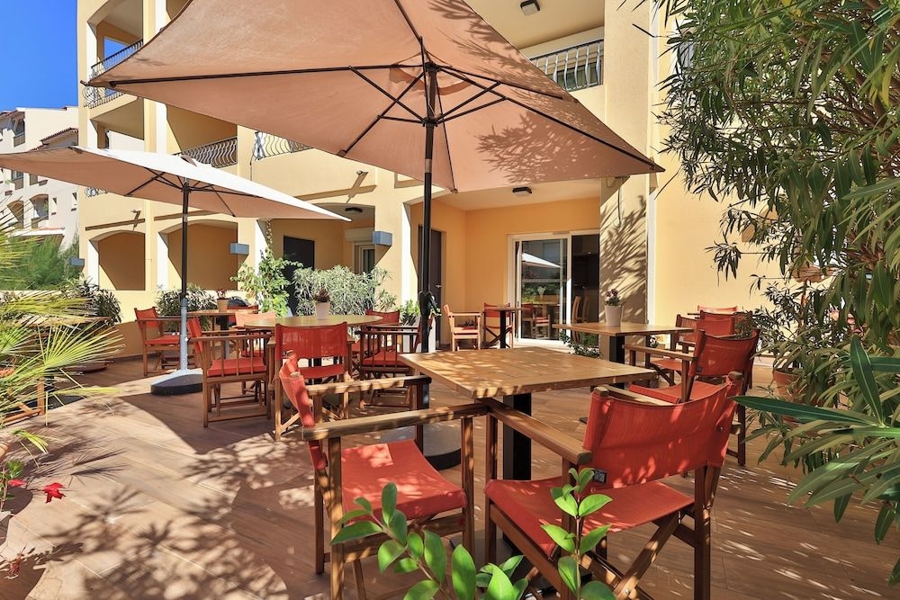Hotel Le Petit Prince2