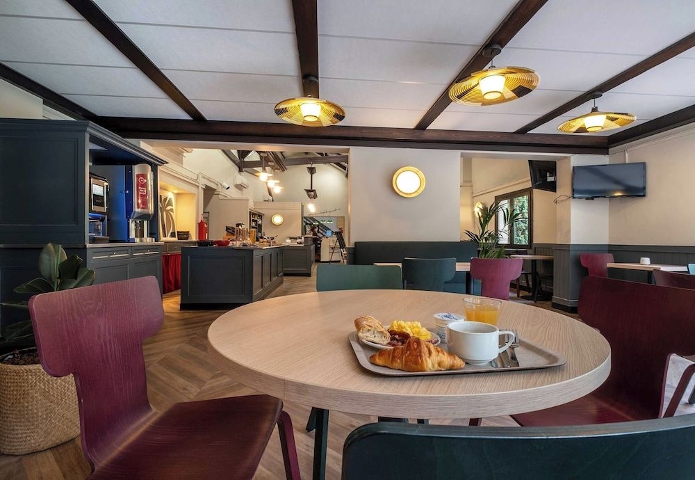 Ibis Niort4