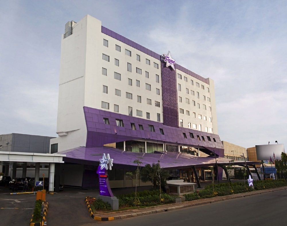 Fame Hotel Gading Serpong2