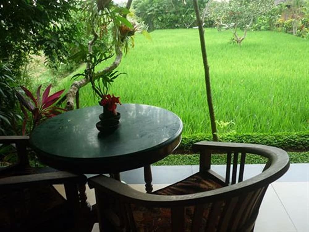 Bliss Bungalow3