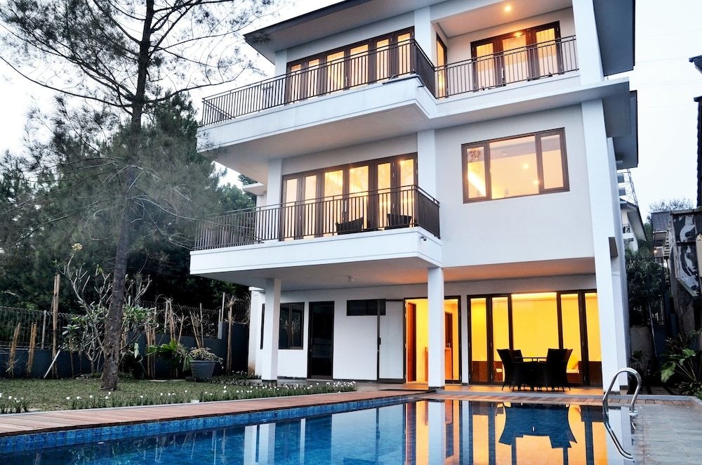 Asri Villa Dago Private Pool2