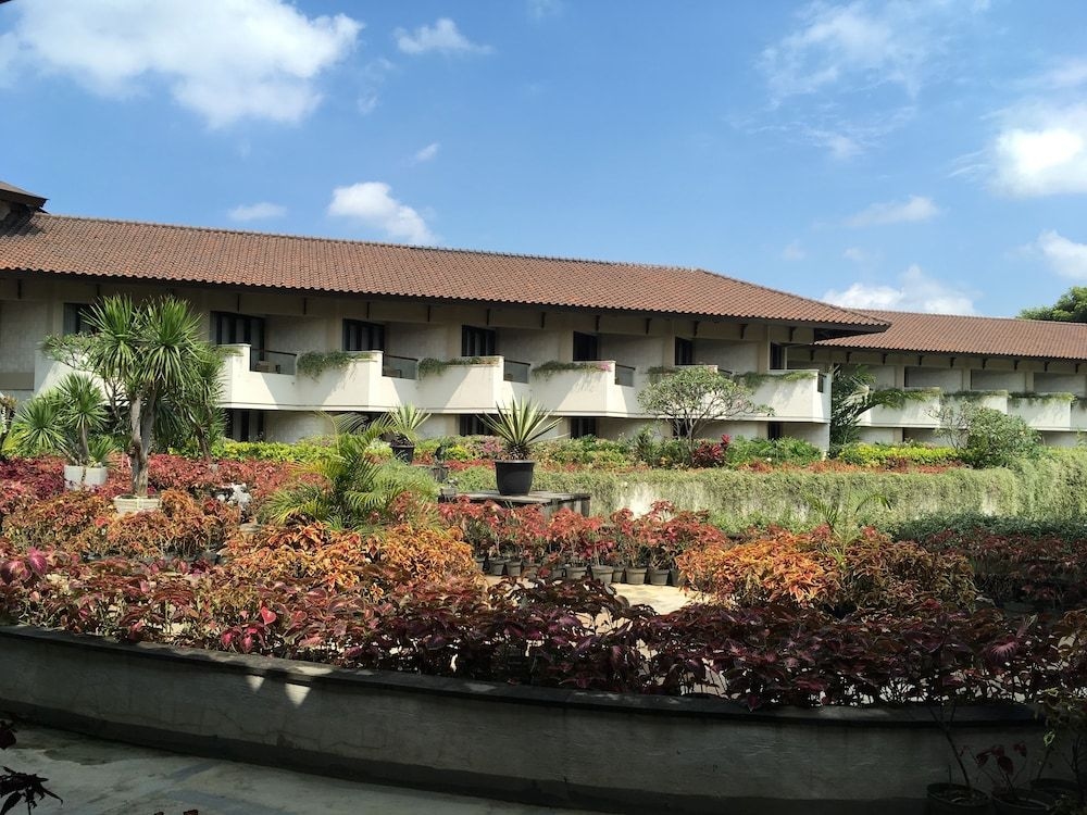 The Singhasari Resort0