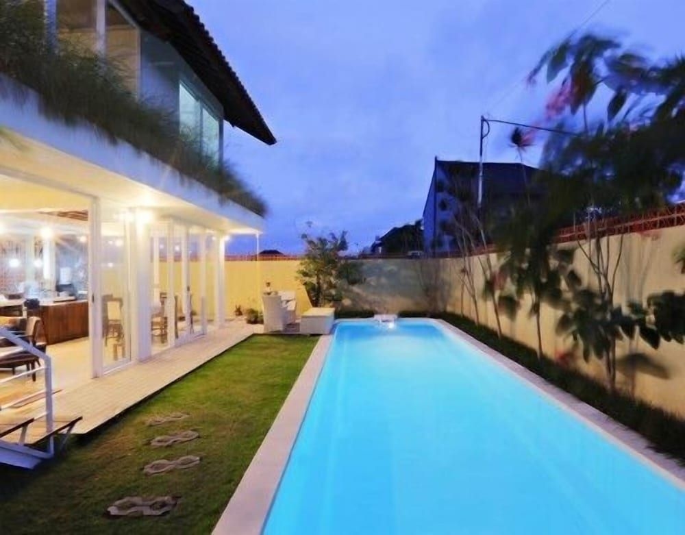 Villa A Villa2