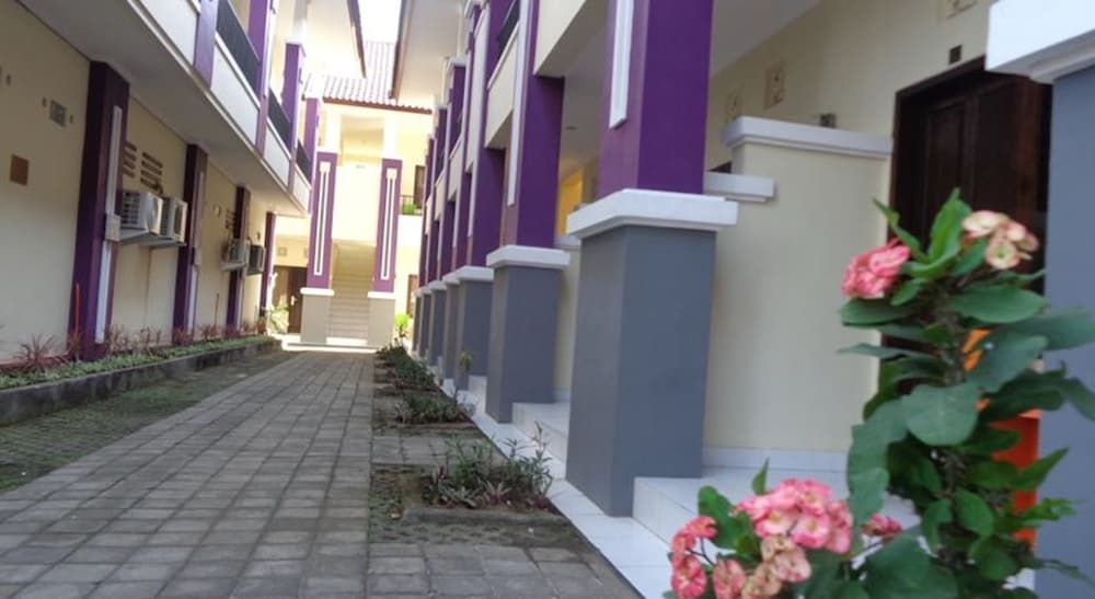 Bakung Sunset Hotel0