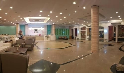 โรงแรมเมย์ฟลาเวอร์ แกรนด์ พิษณุโลก (Mayflower Grande Hotel Phitsanulok)1