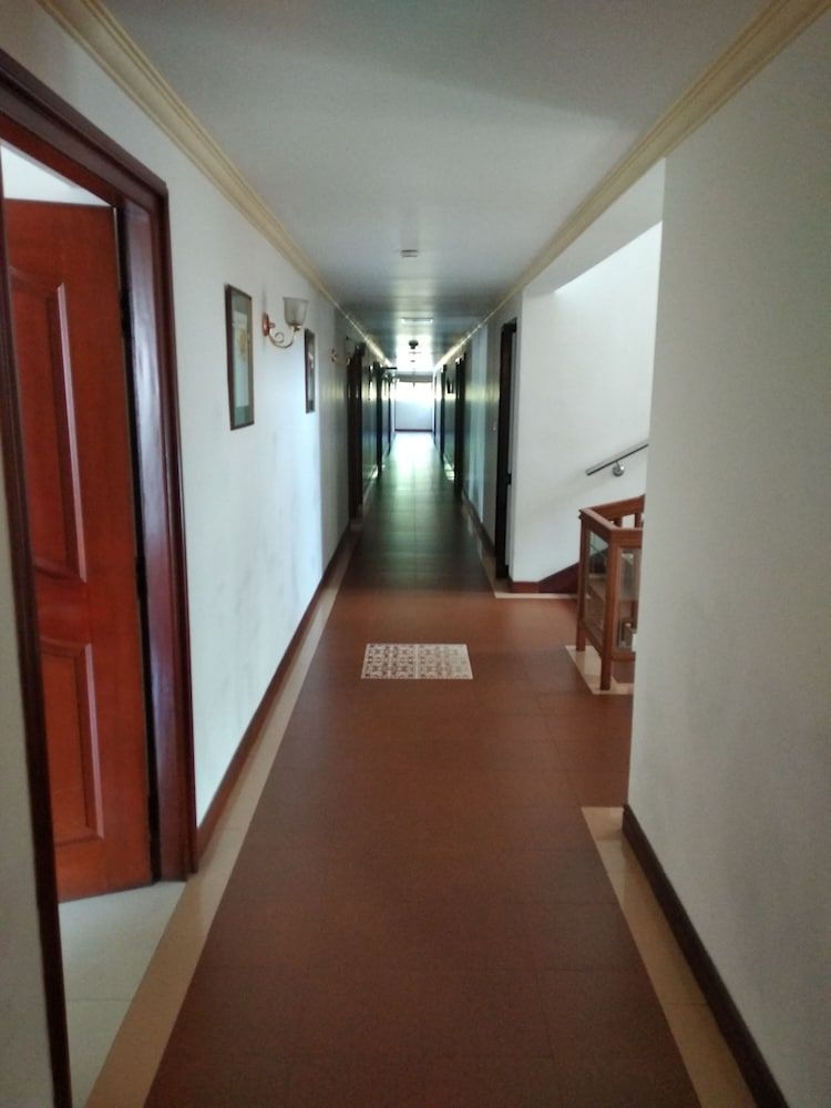 Issacs Residency0