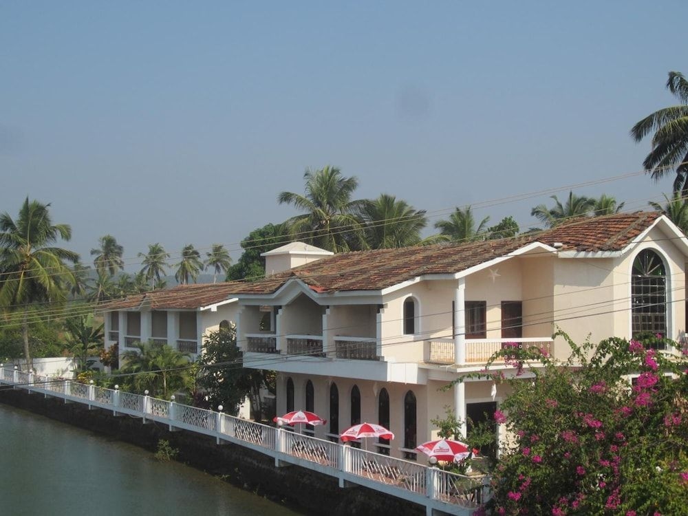 Hotel Riverside3