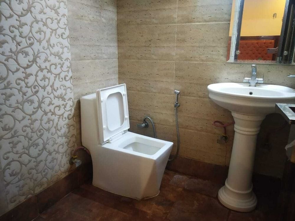 Hotel Indo Continental3