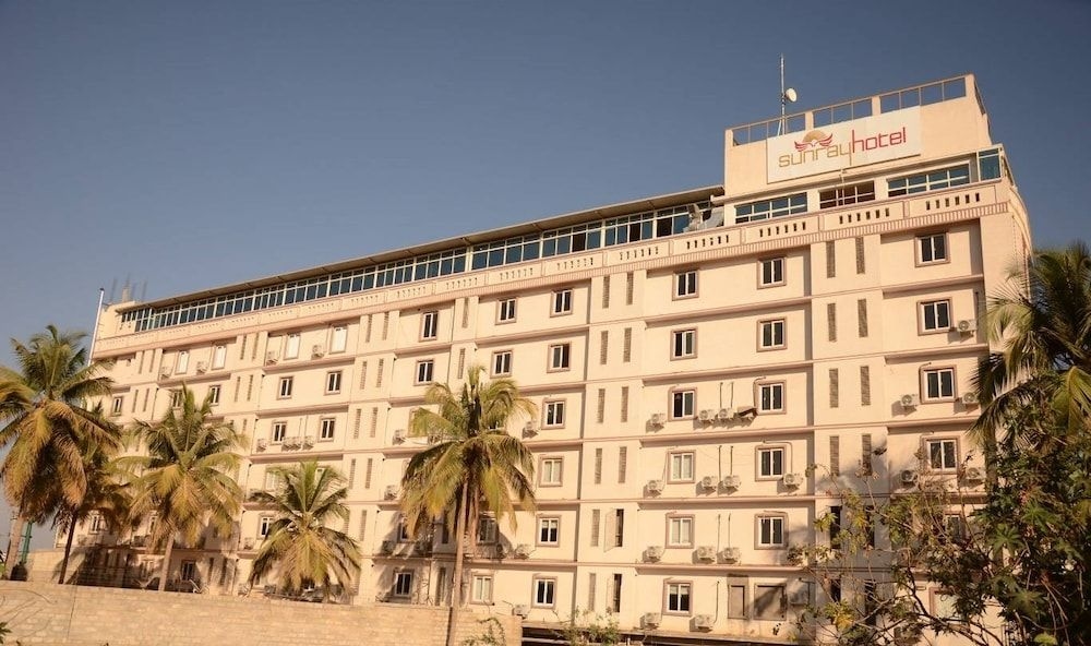 Sunray Hotel2