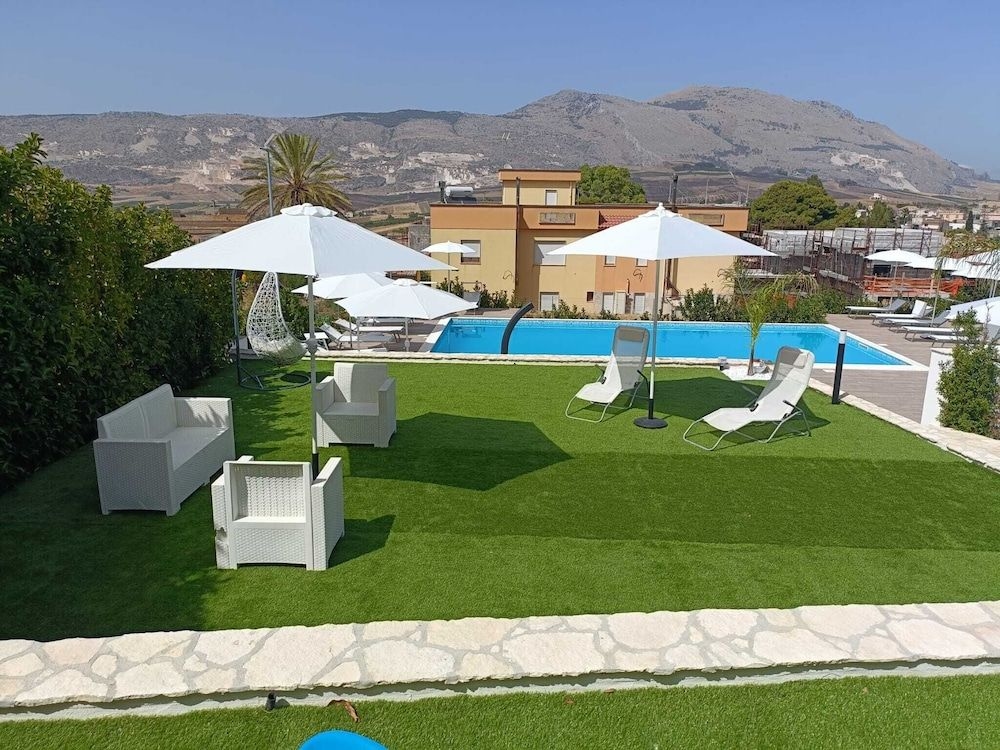 Villa Pollina4