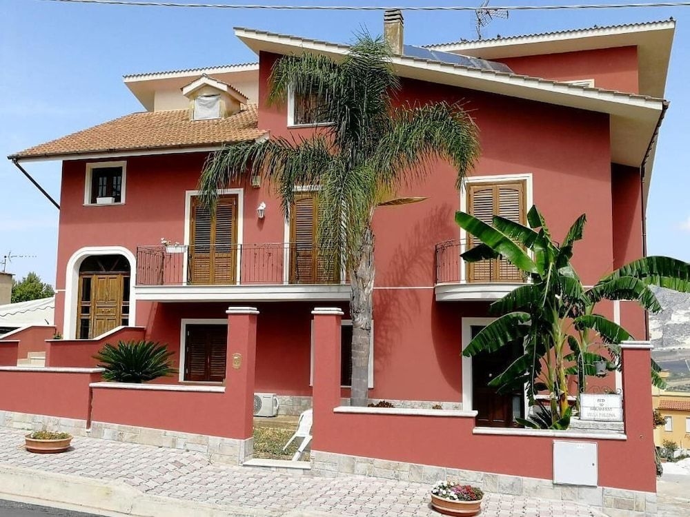 Villa Pollina3