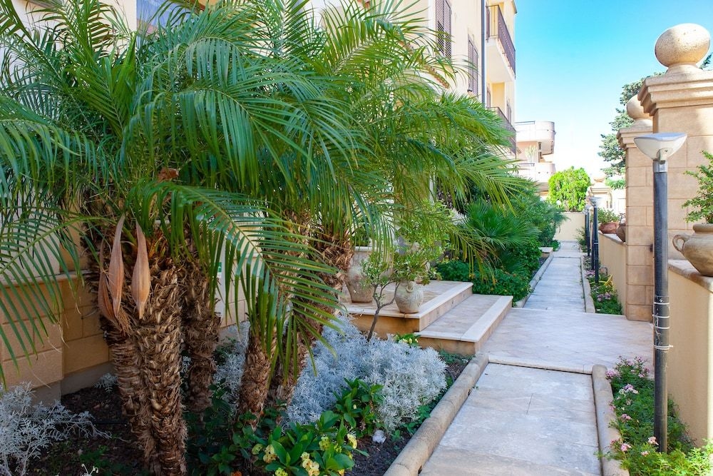 Sammartano Hotel2