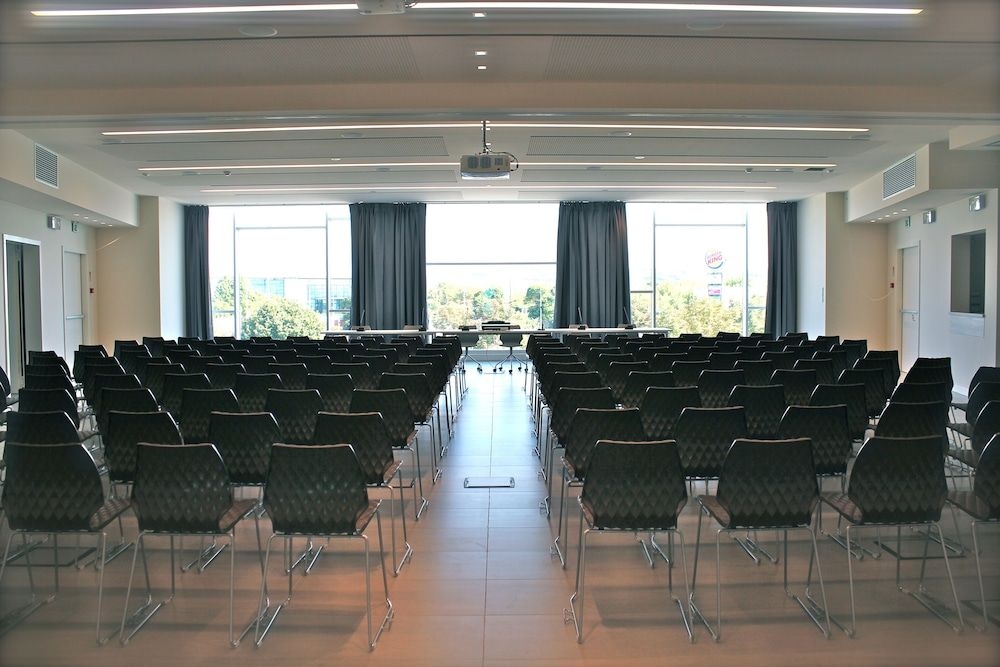 Tag Hotel4