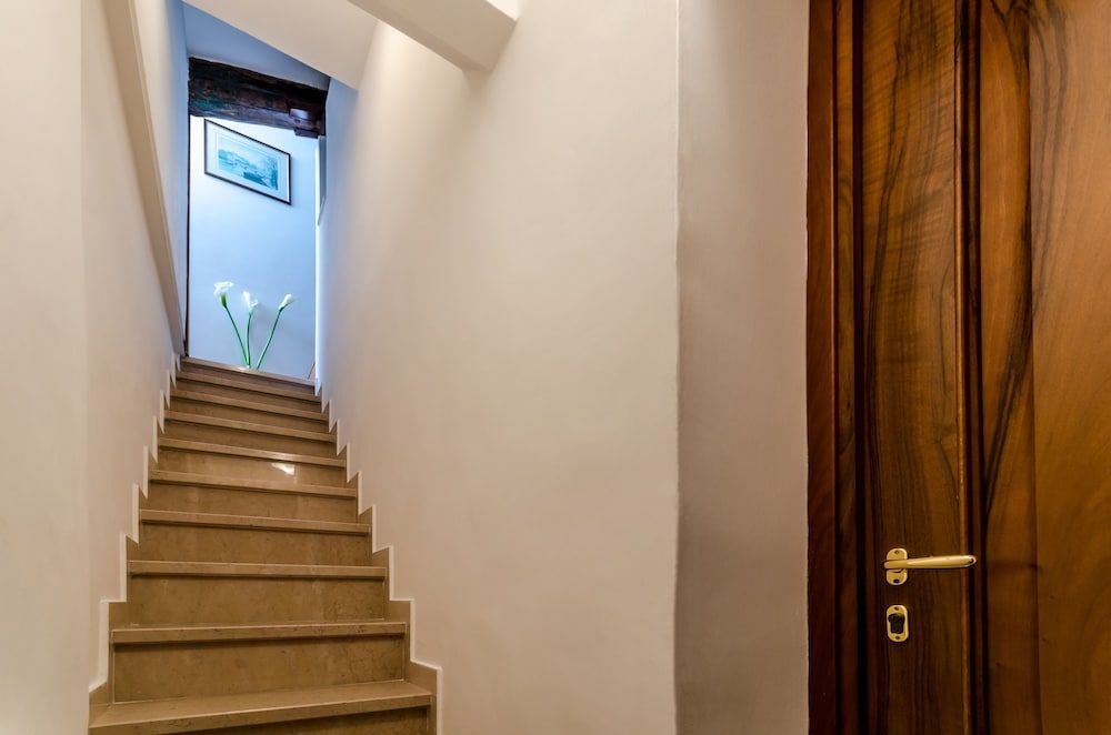 Venice Apartments3