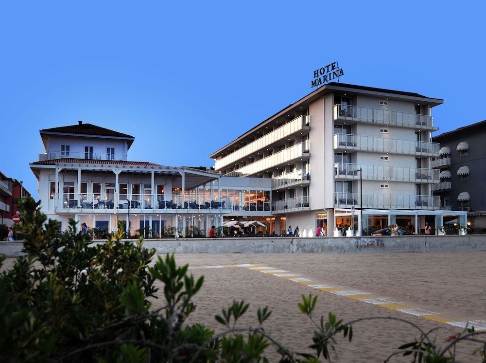 Hotel Marina0