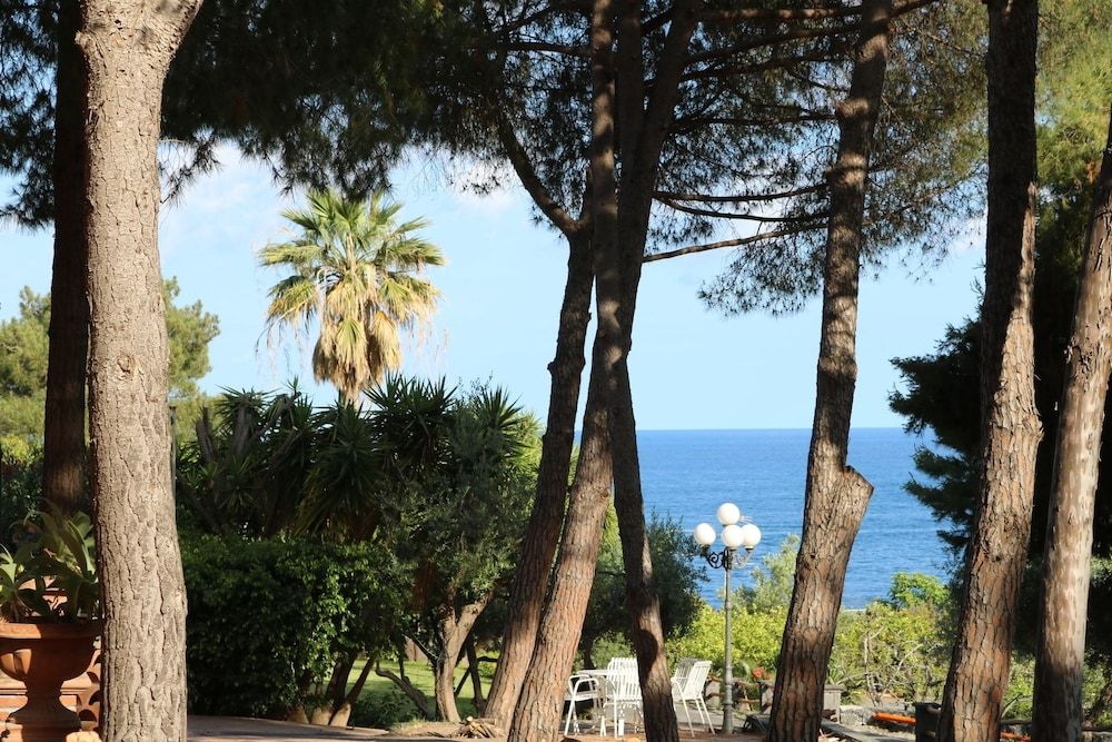 Villa delle Palme0