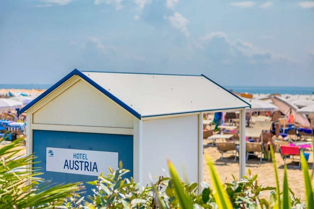 Austria2