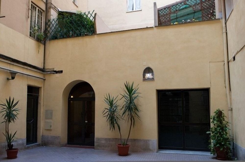 St. Peter's Rooms Rome1