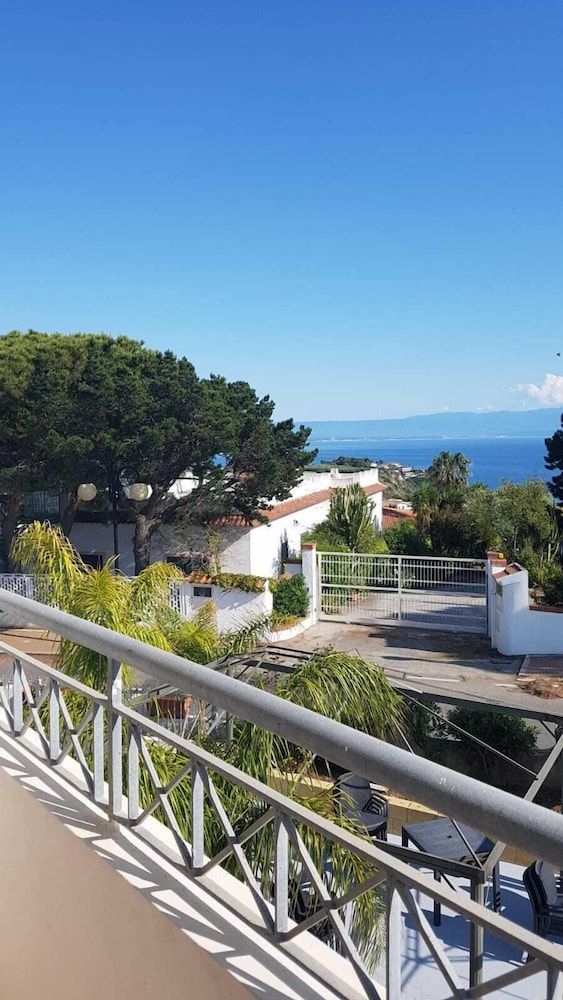 Eolo Hotel0