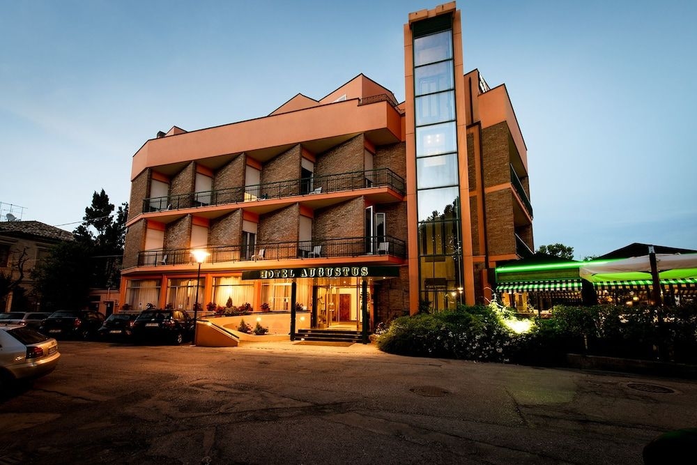 Hotel Augustus4