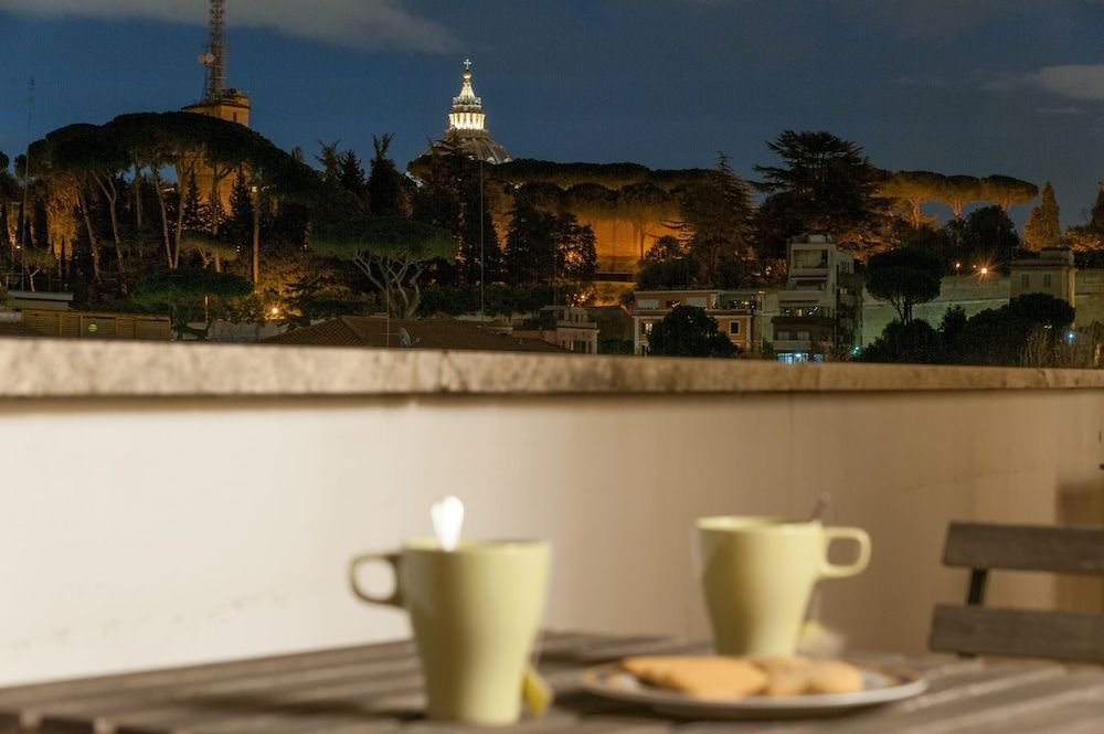 Vatican Skyline2
