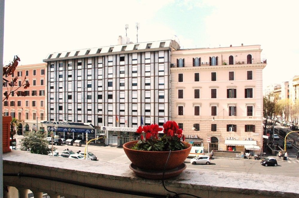 Charme Holidays Colosseum1