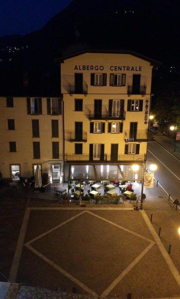Hotel Centrale0