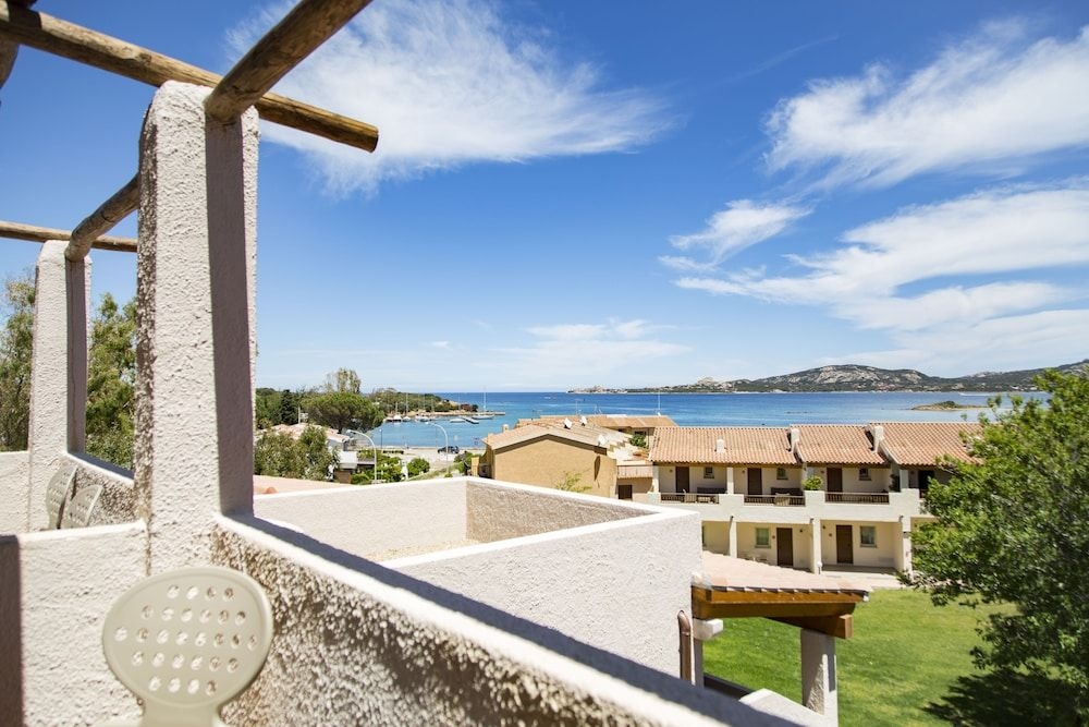 Blu Hotel Laconia4