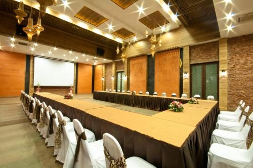 มอนทิส รีสอร์ต (Montis Resort)2