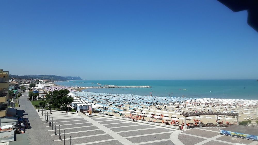 Hotel Amelia0