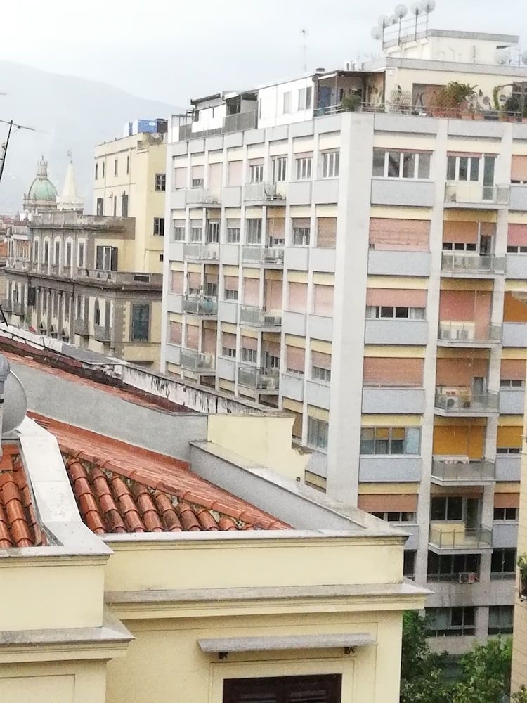 B&B Politeama Square1