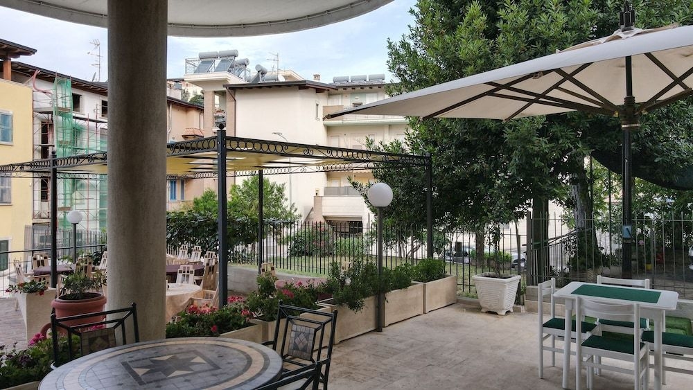 Hotel dei Pini1