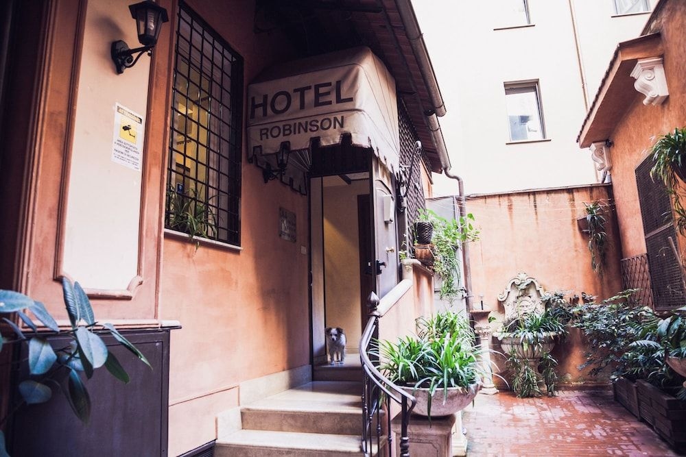 Hotel Robinson1
