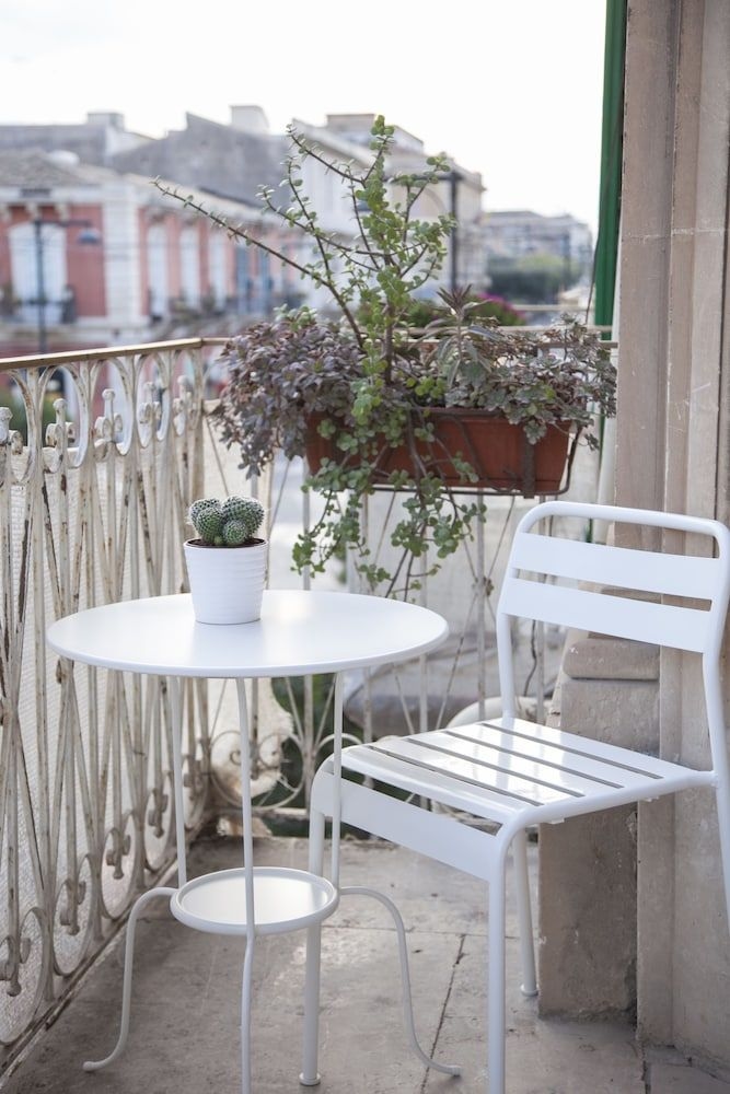 B&B Nostos1