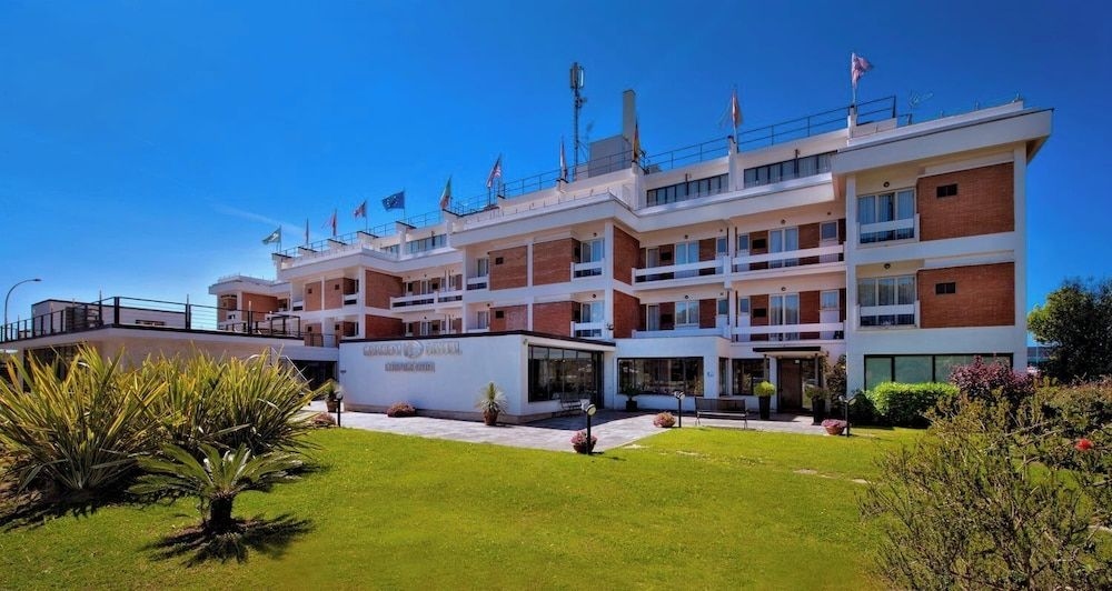 Garden Hotel0