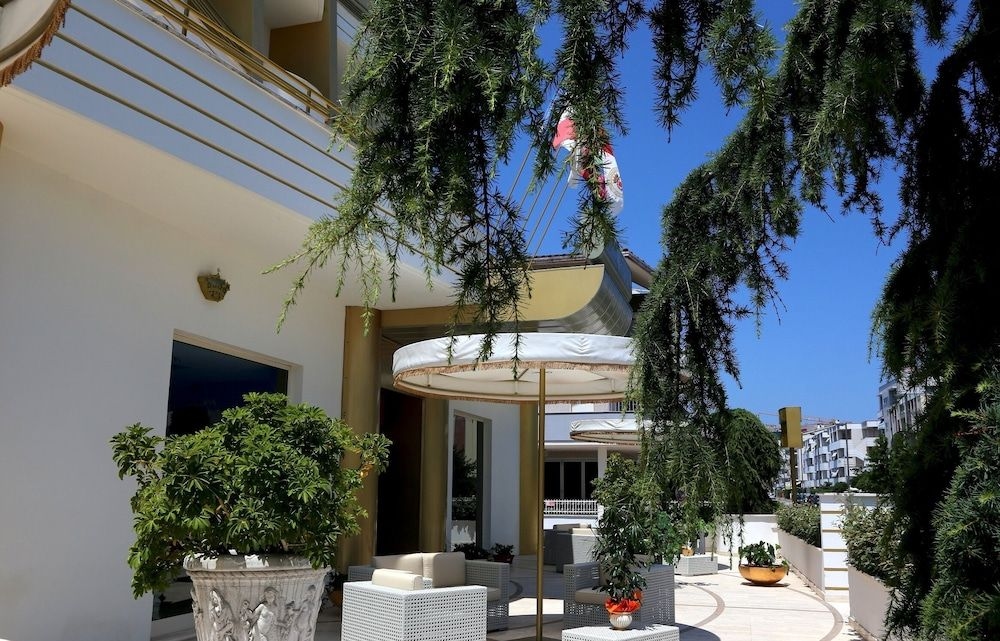 Hotel Royal3