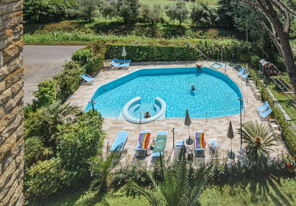 Hotel Nedy0