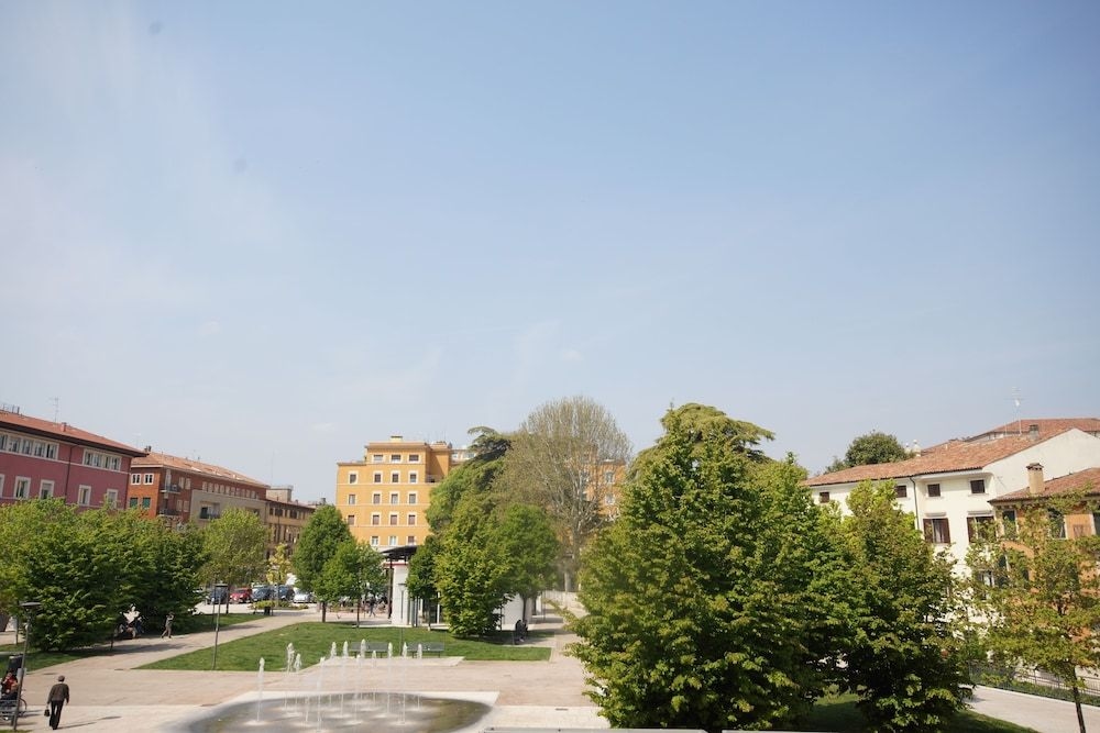 Truly Verona2