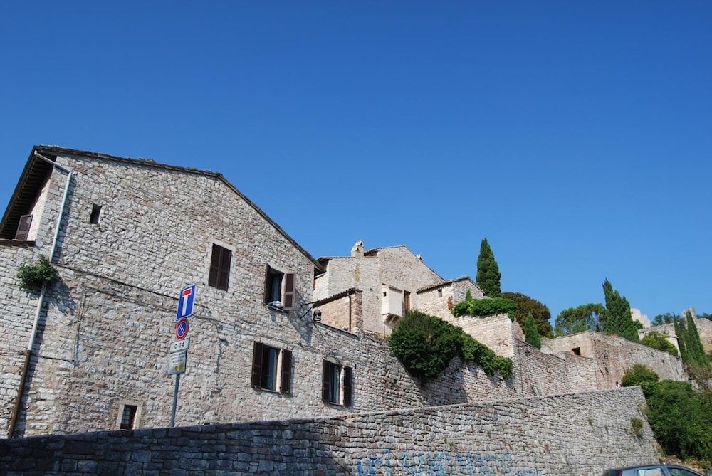 LA ROCCA4