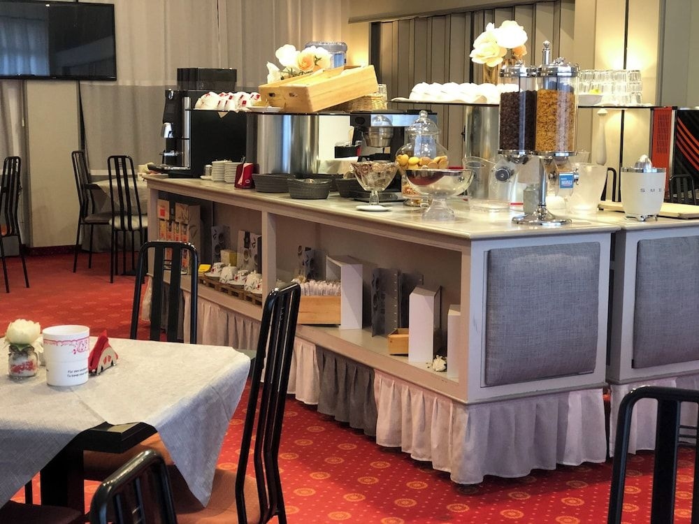 Euro Hotel3