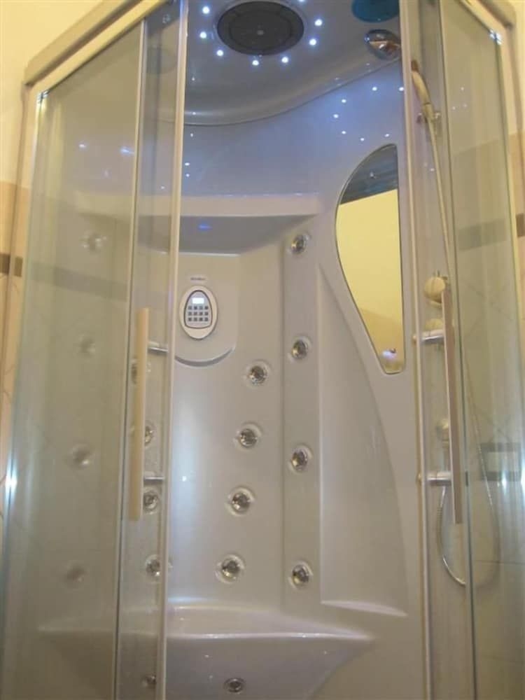 Bosa Guest House2