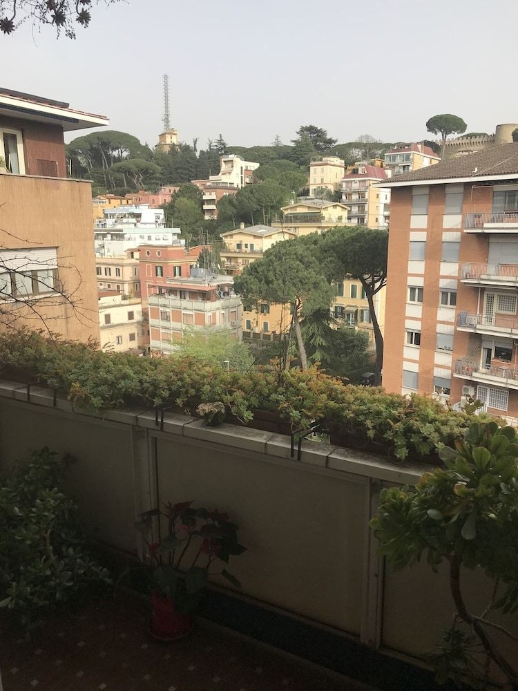 Le Finestre sul Vaticano1