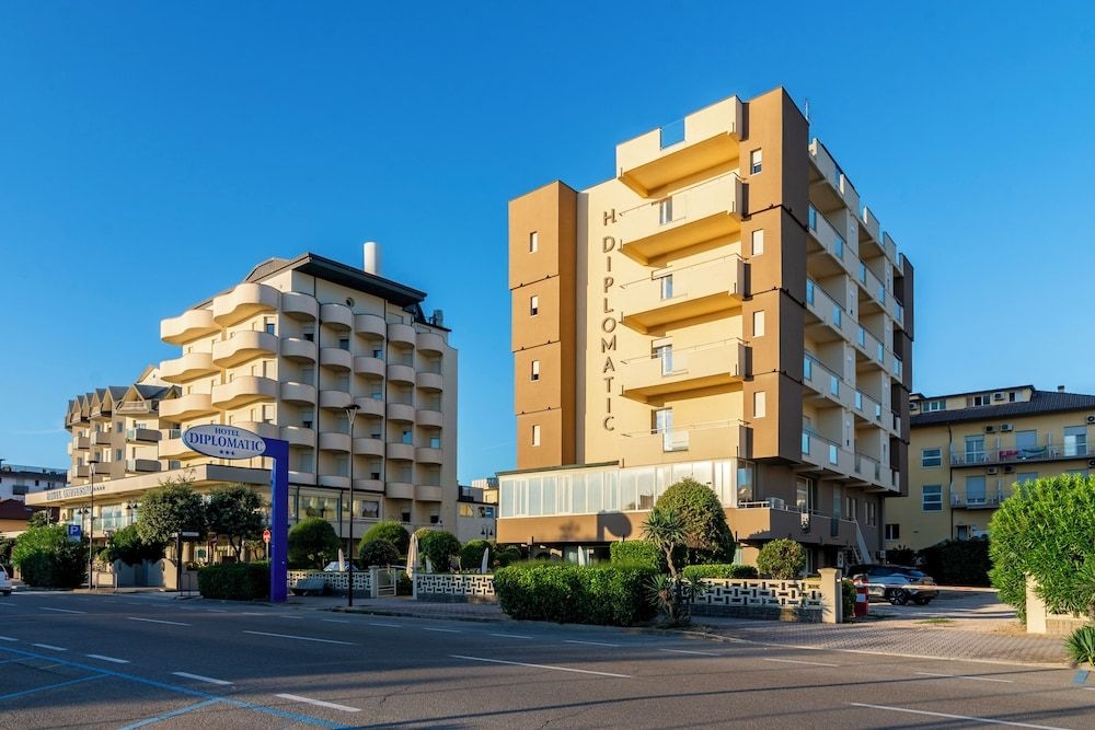 Hotel Diplomatic3