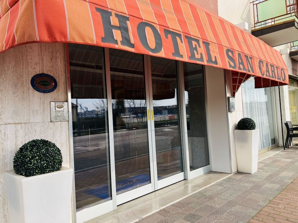 SAN CARLO0