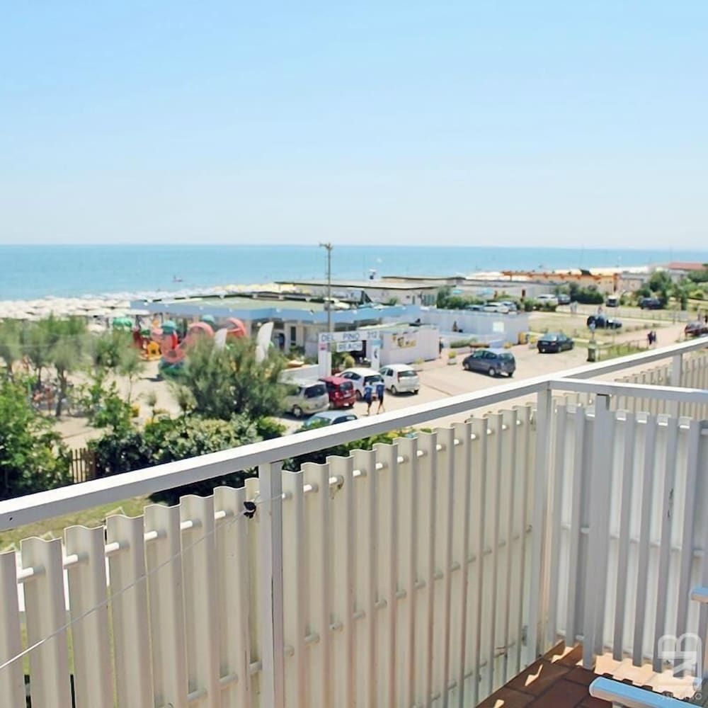 Hotel City Beach Resort3