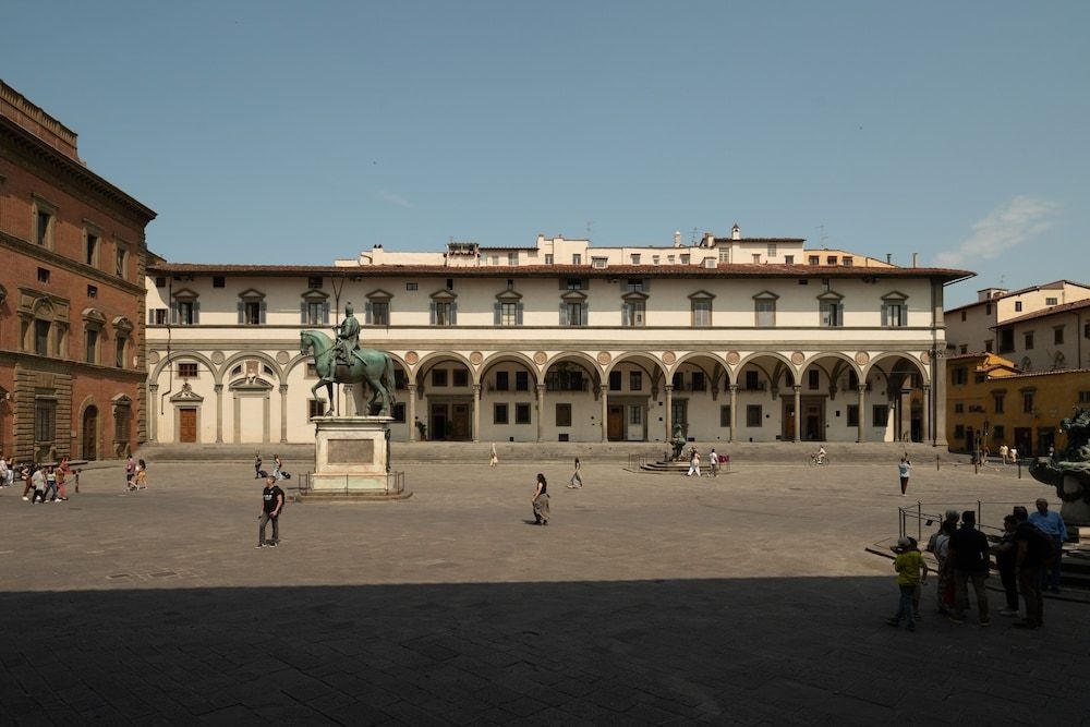 Loggiato Dei Serviti2